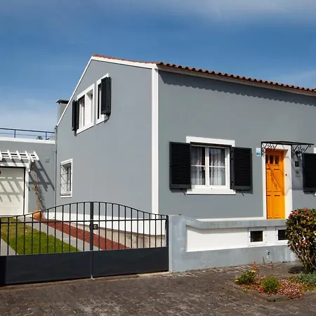 Casa Da Porta Amarela