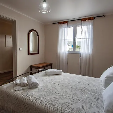 Casa Da Porta Amarela