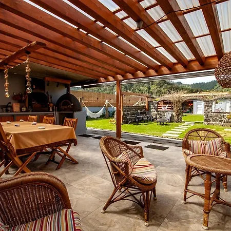 Casa Da Porta Amarela *