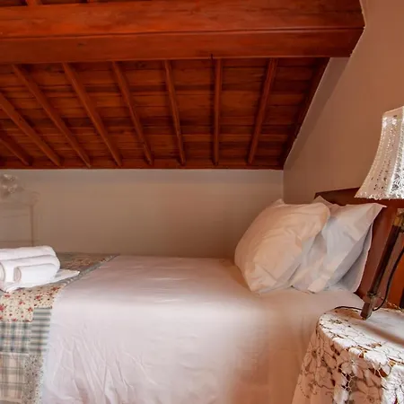 Casa Da Porta Amarela