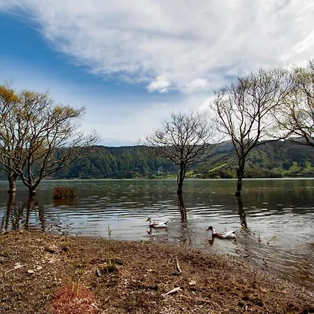 Casa Da Porta Amarela Sete Cidades