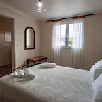 Casa Da Porta Amarela