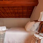 Casa Da Porta Amarela