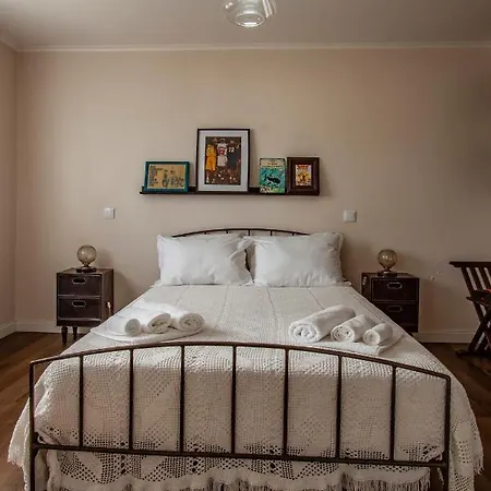 Casa Da Porta Amarela *