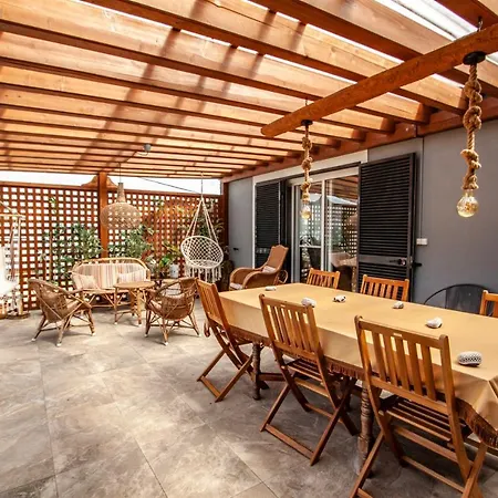 Casa Da Porta Amarela * Sete Cidades