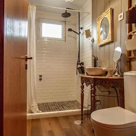 Casa Da Porta Amarela