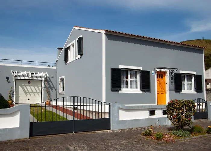 Casa Da Porta Amarela