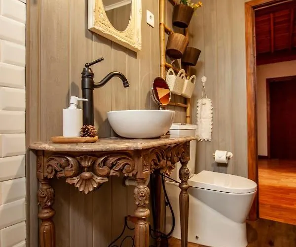 Casa Da Porta Amarela * סטה סידדס